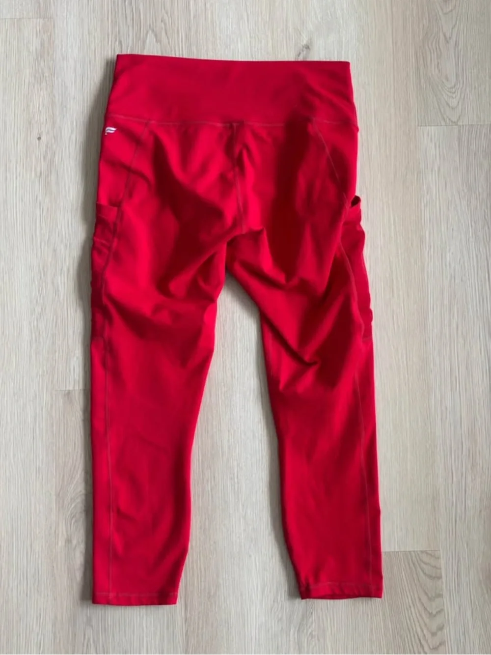 Fabletics Powerhold Capris - Picture 5 of 6